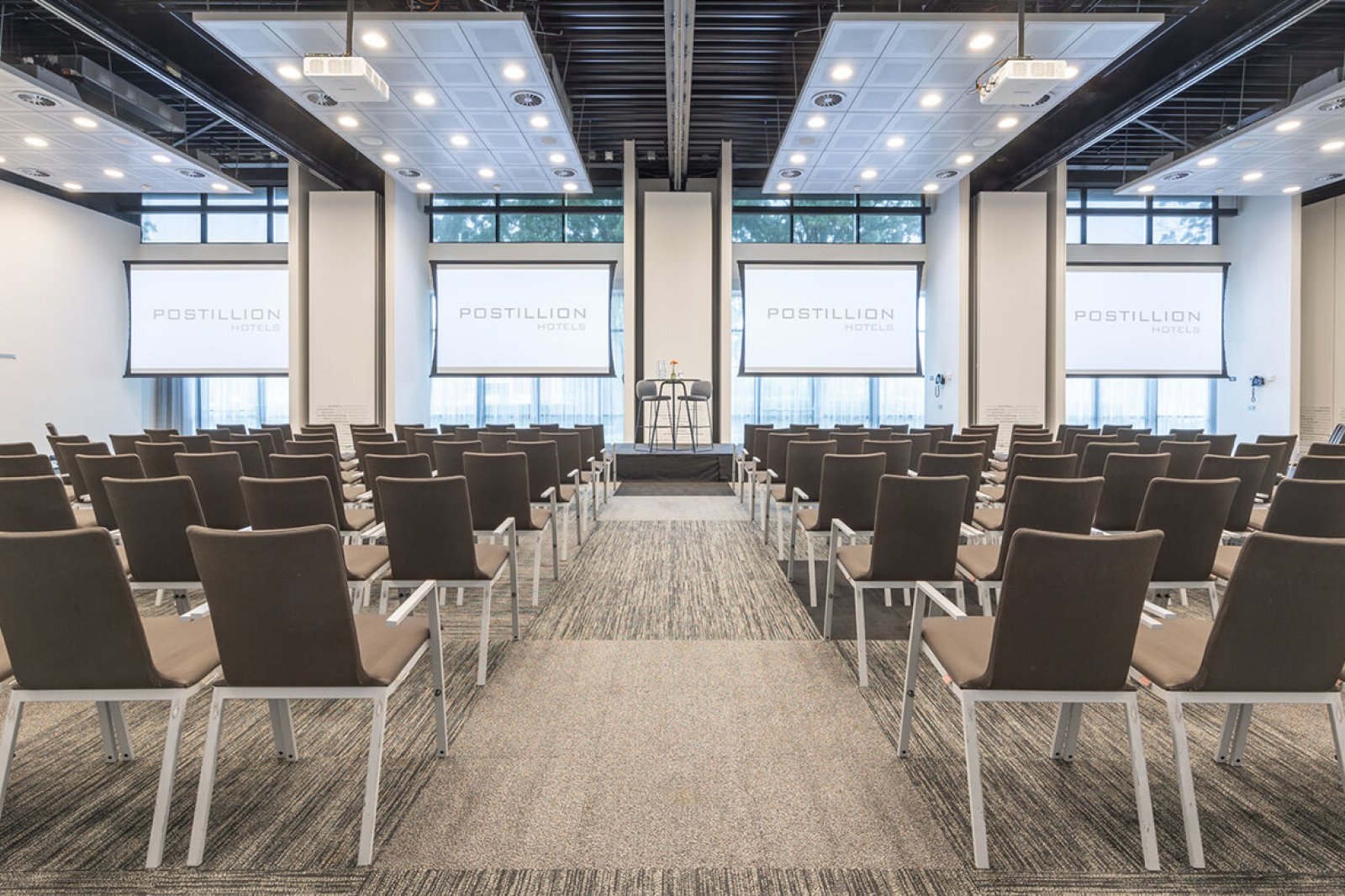 Postillion Hotel Utrecht - Bunnik meeting room